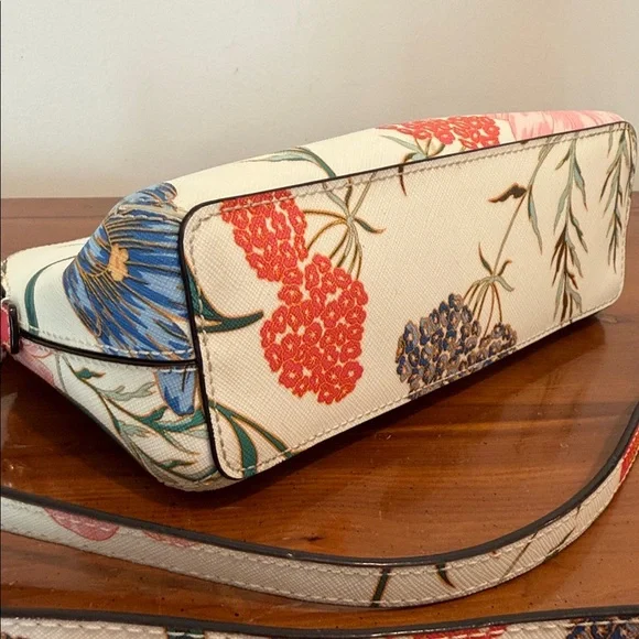Kate Spade Floral Crossbody Bag - Cream and Red - Picture 5 of 8
